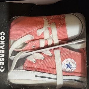 Converse size 2 Infant